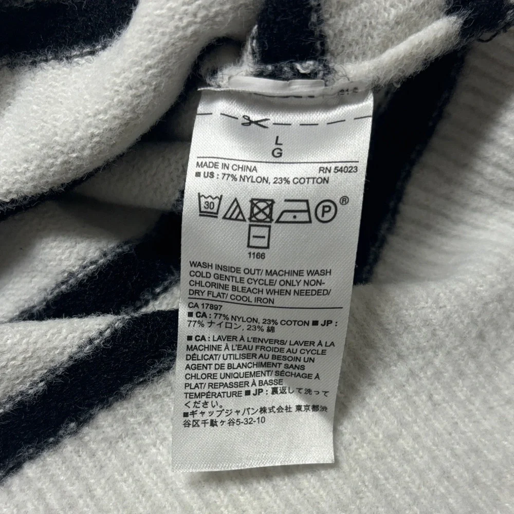 Banana Republic Women's L Black White Striped Sweater Crew Neck‎ Knit Pullover